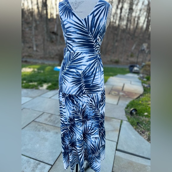 NWT SOHO APPAREL LTD Front Tie Maxi Dress Sz S - Picture 3 of 5